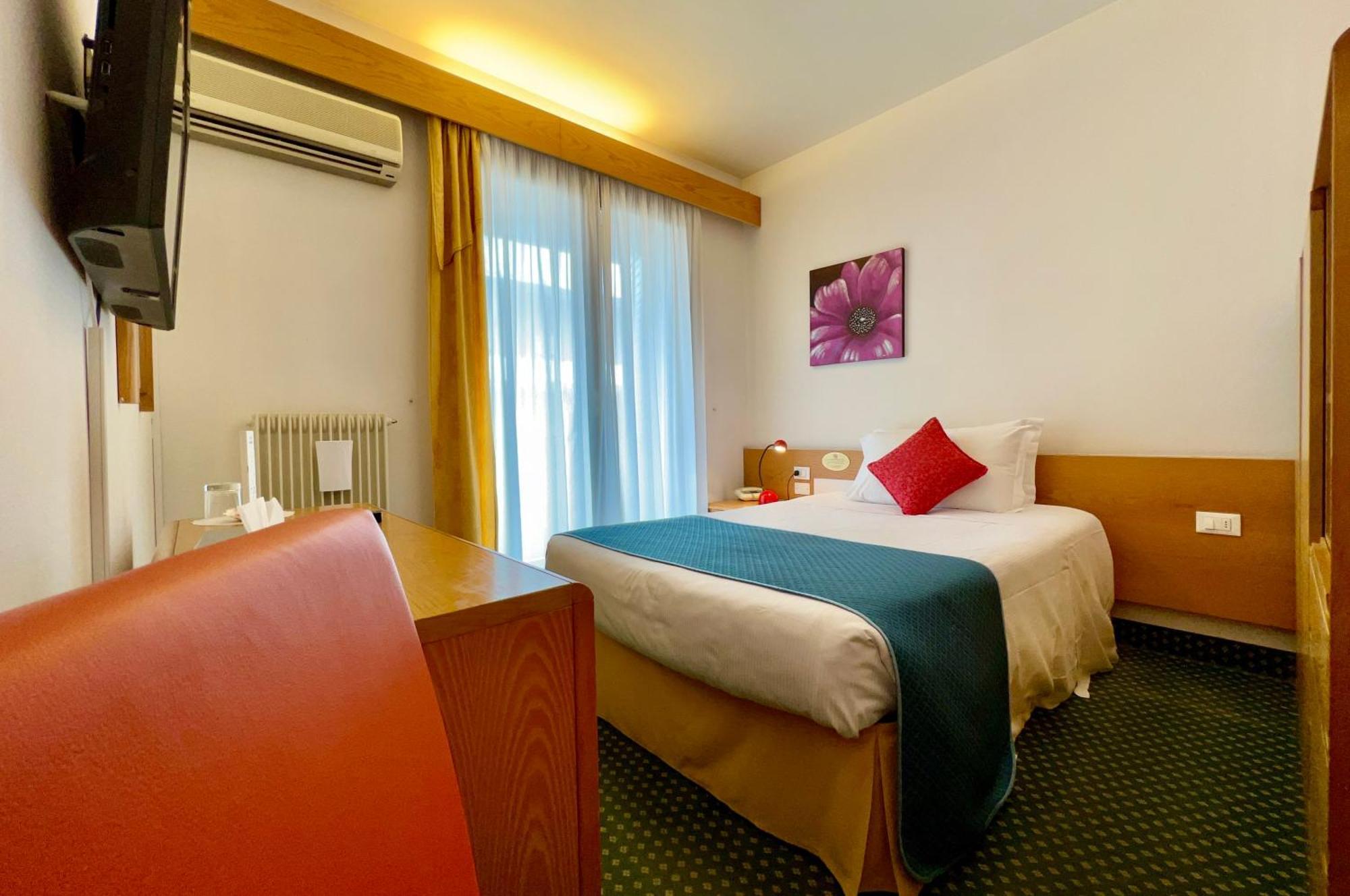Hotel Bella Venezia Latisana Esterno foto